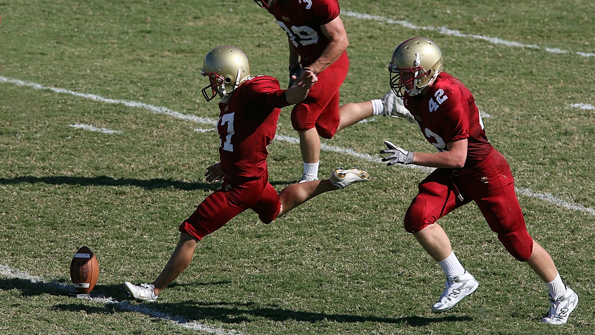 前热刺球员阿尔德韦雷尔德：文体两开花，多面人生精彩绽放，阿黛尔热刺球迷