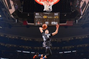 APP下载 LY Sports-冠军球队球员赛季访谈揭示日常训练秘密，冠军对冠军