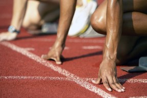 Leyu Sports (乐鱼体育)-巴特勒伤退！库里284，勇士大胜太阳！穆迪爆发，布克384创纪录，库里vs特雷杨